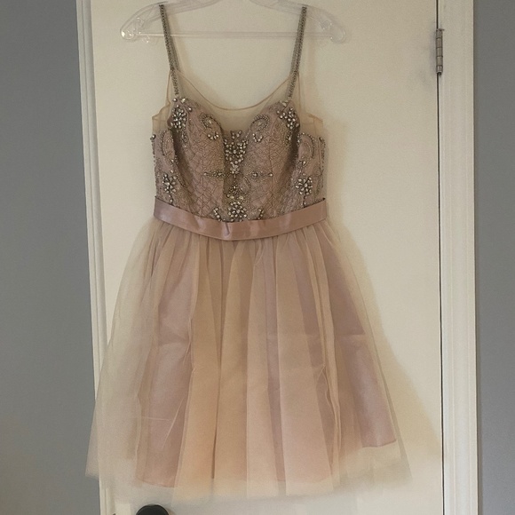 Night Dress - Picture 1 of 3